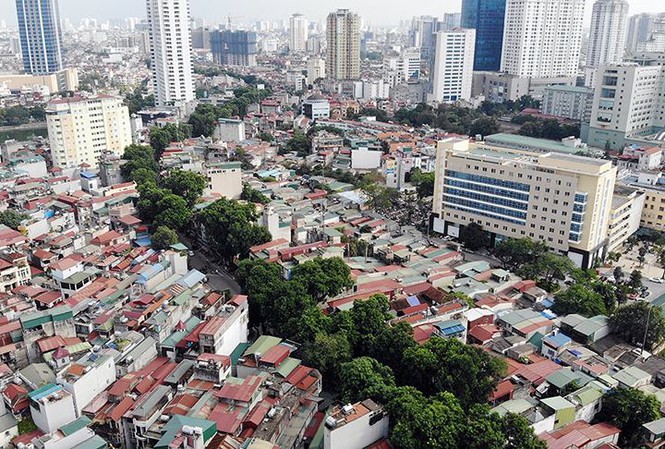 Yêu cầu Hà Nội rà soát lại việc lấy đất làm đường đắt nhất hành tinh